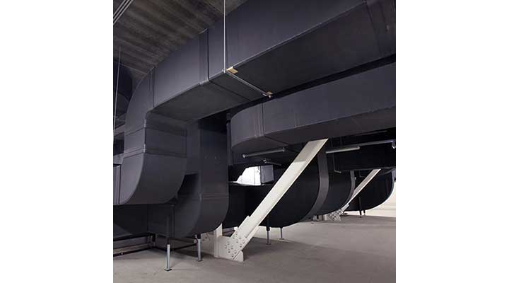 DUCT WITH BLACK RUBBER