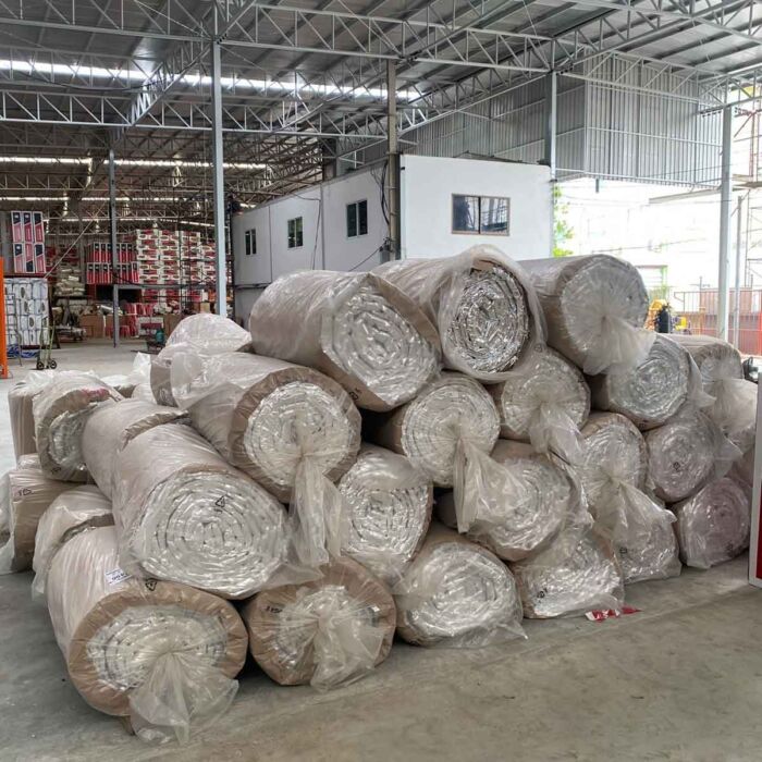 ฉนวนใยแก้วตราช้างกันความร้อนหลังคา